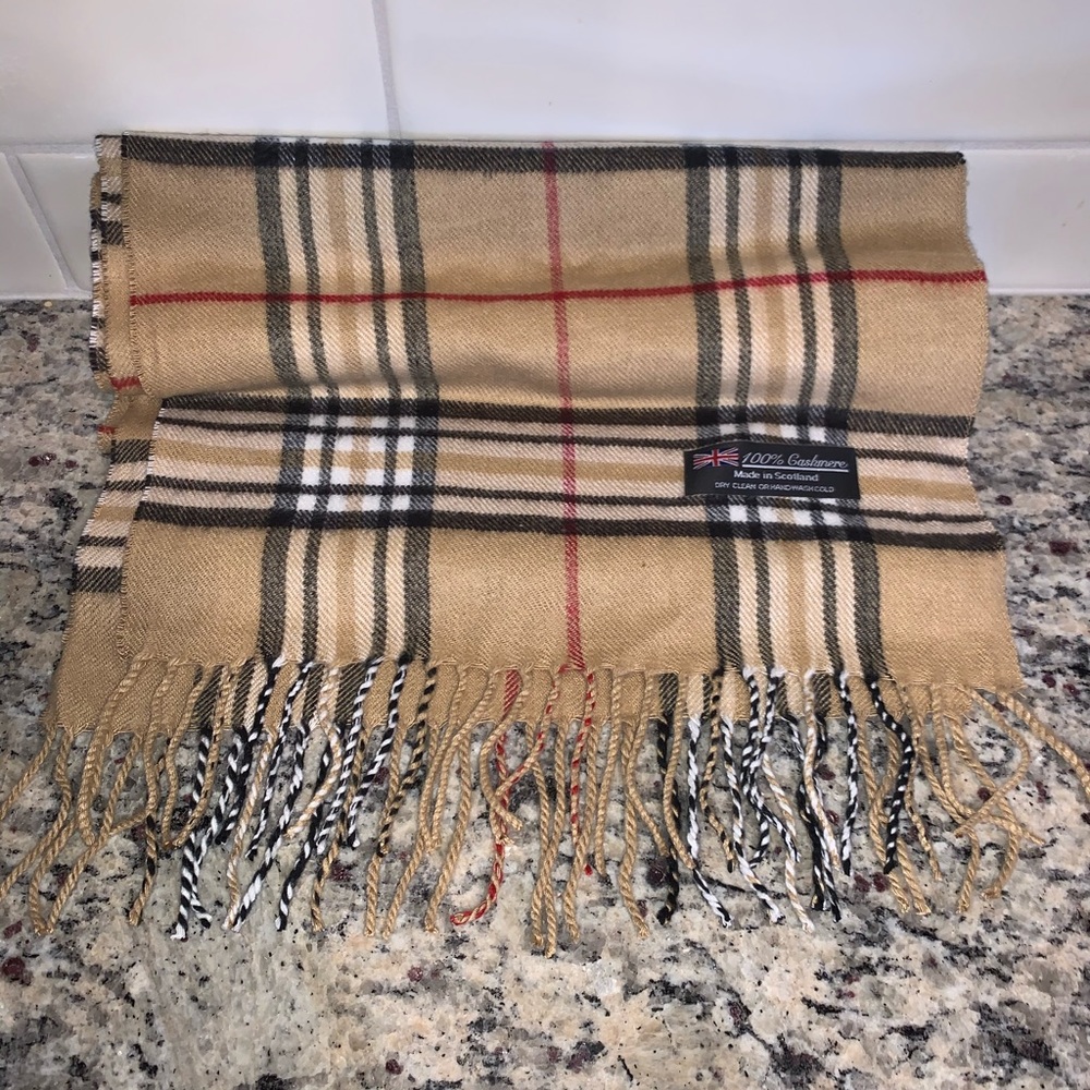 100% Cashmere Scarf